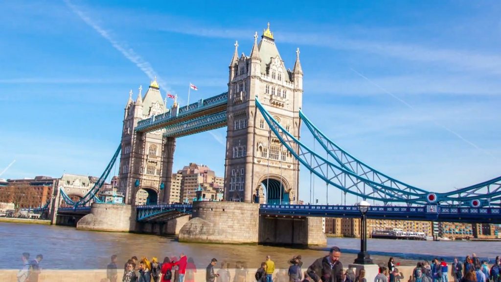 London, Tower Bridge - forrás: Britannica.com