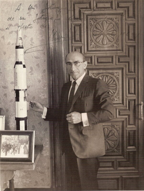 Juan Carlos de Borbón fényképe Juan Gyenesről, 1968. - Forrás: Biblioteca Nacional de España