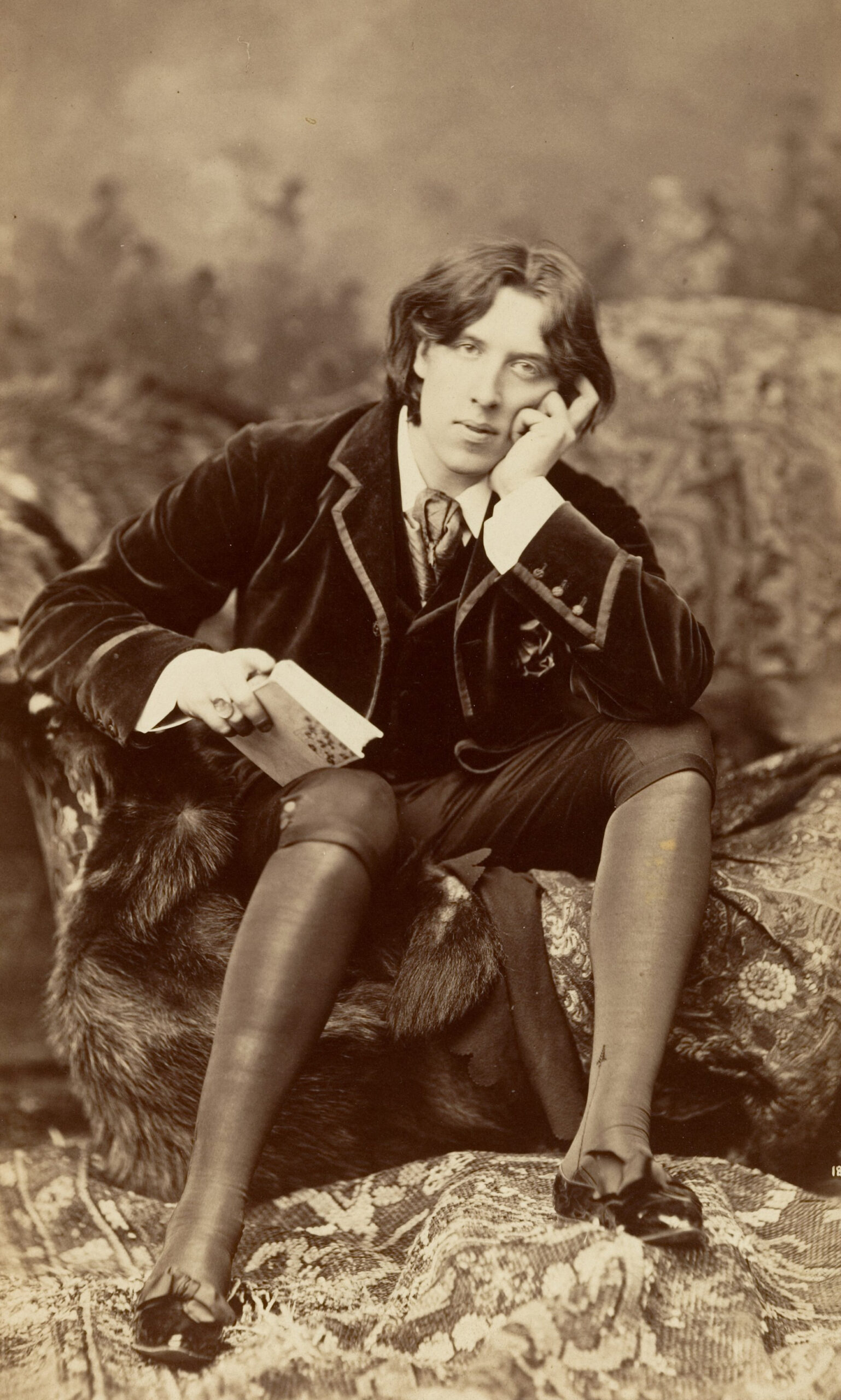 Oscar Wilde fotó: Napoleon Sarony, New York in 1882 - forrás: wikipedia