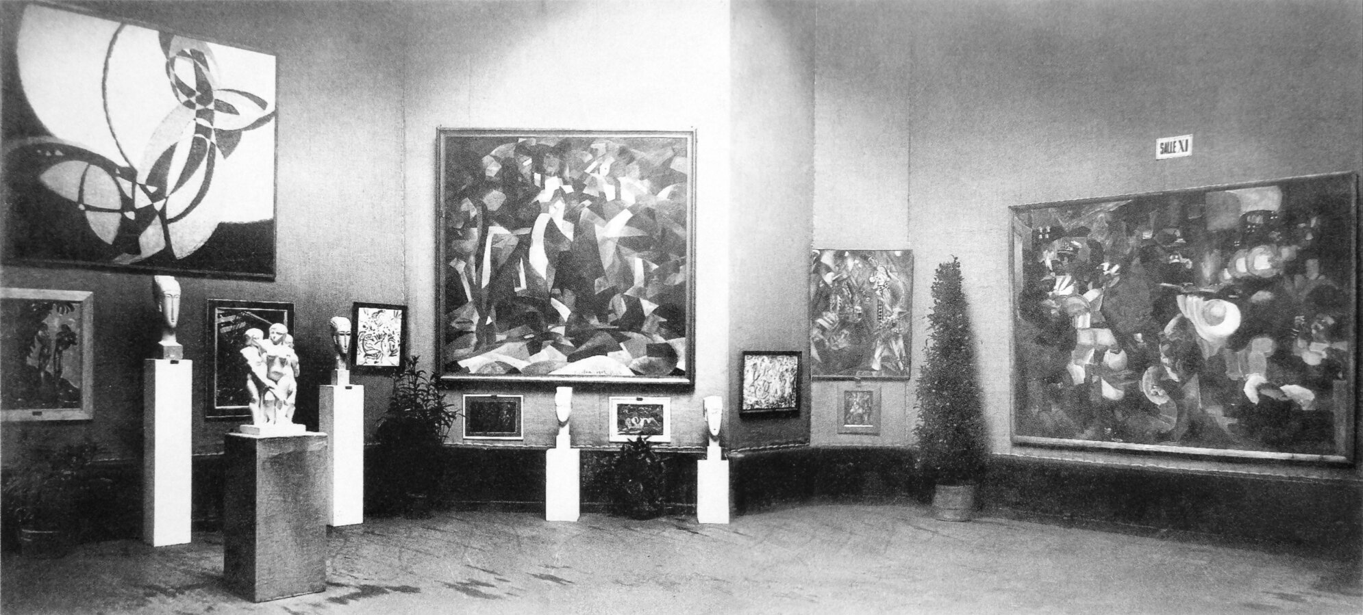 Modigliani négy szobrát állították ki 1912-ben a kubisták művei mellett a Salon d'Automne-on - forrás: wikipedia