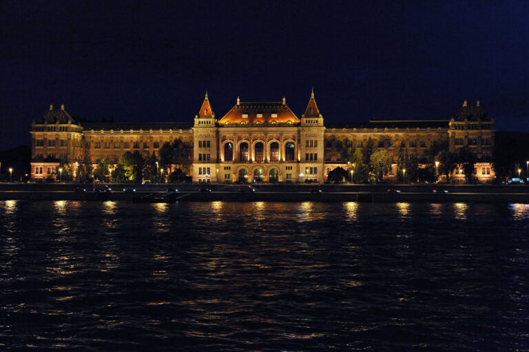 A BME főépülete - forrás: Budapesti Műszaki Egyetem