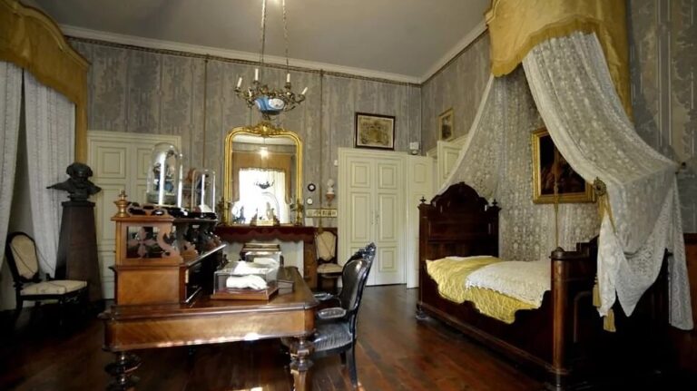 Verdi szobája a villájában kialakított múzeumban - forrás: a Villa Verdi honlapja