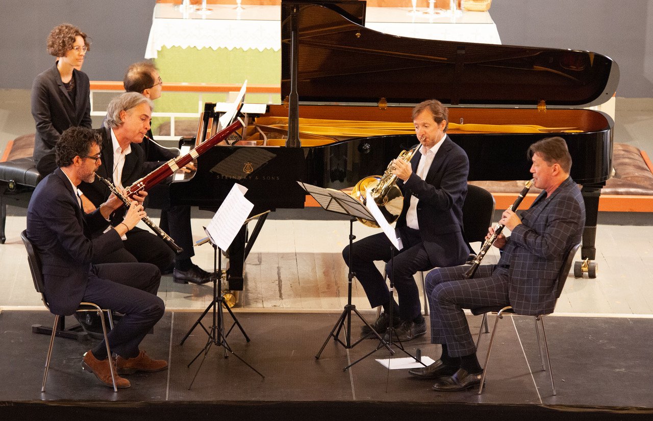 Várjon Dénes (zongora), Klenyán Csaba (klarinét), Vicent Montalt Ros (oboa), Johannes Hinterholzer (kürt) és Marco Postinghel (fagott) – forrás: Lofoten Zongorafesztivál