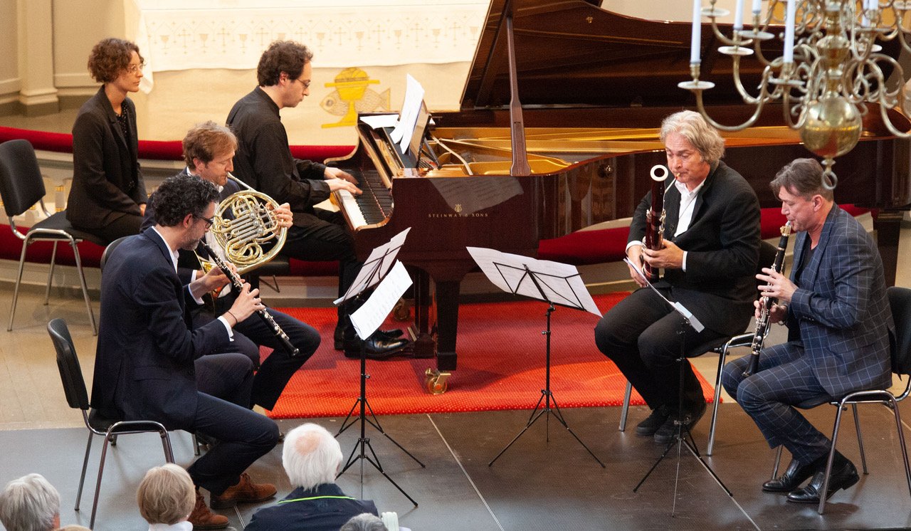 Shai Wosner (zongora), Vicent Montalt Ros (oboa), Johannes Hinterholzer (kürt), Marco Postinghel (fagott) és Klenyán Csaba (klarinét) – forrás: Lofoten Zongorafesztivál