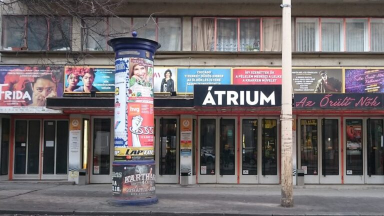 Az Átrium Színház épülete