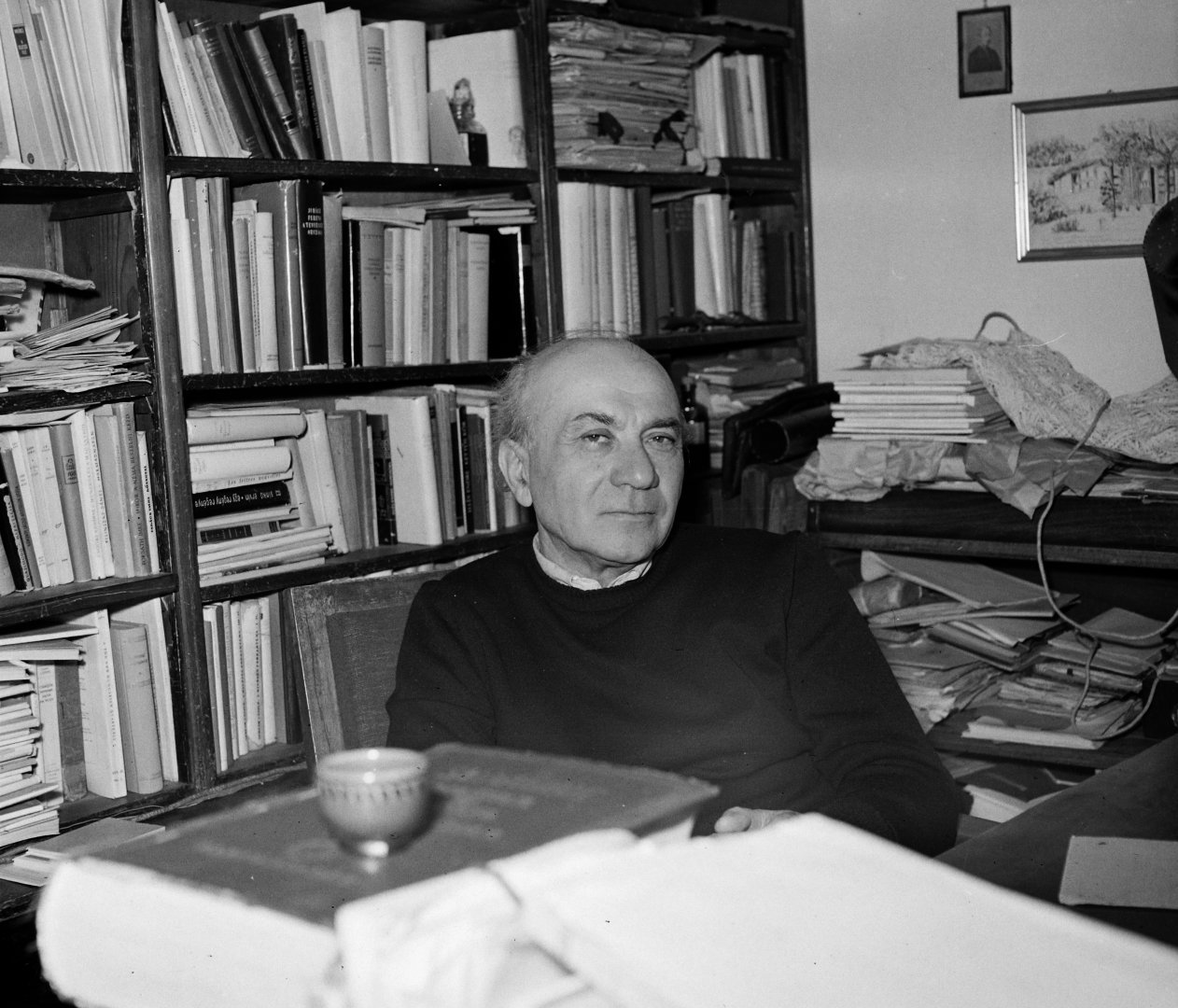 Illyés Gyula író, költő Józsefhegyi utca 9. alatti lakásán 1964-ben - fotó: Fortepan / Hunyady József