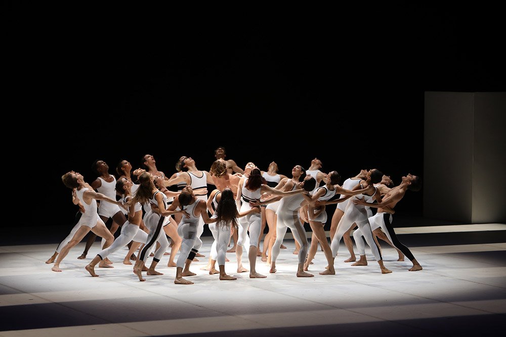 A Béjart Ballet Lausanne Ballet for life című előadása - fotó: bbl