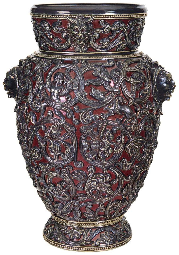 Zsolnay-váza - forrás: Virág Judit Galéria