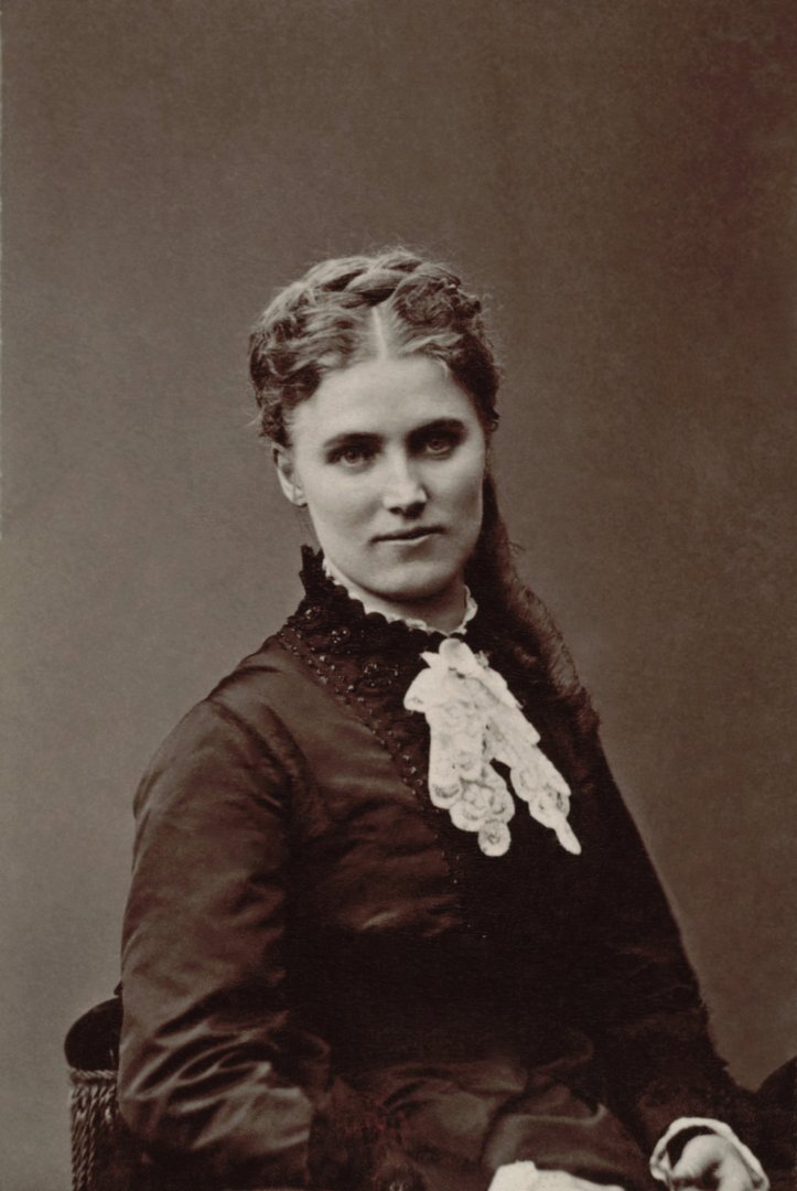 Christina Nilsson, countess de Casa Miranda, (1843 - 1921), svéd operaénekes, szoprán, Nadar felvételén 1870-ben - forrás: wikipedia