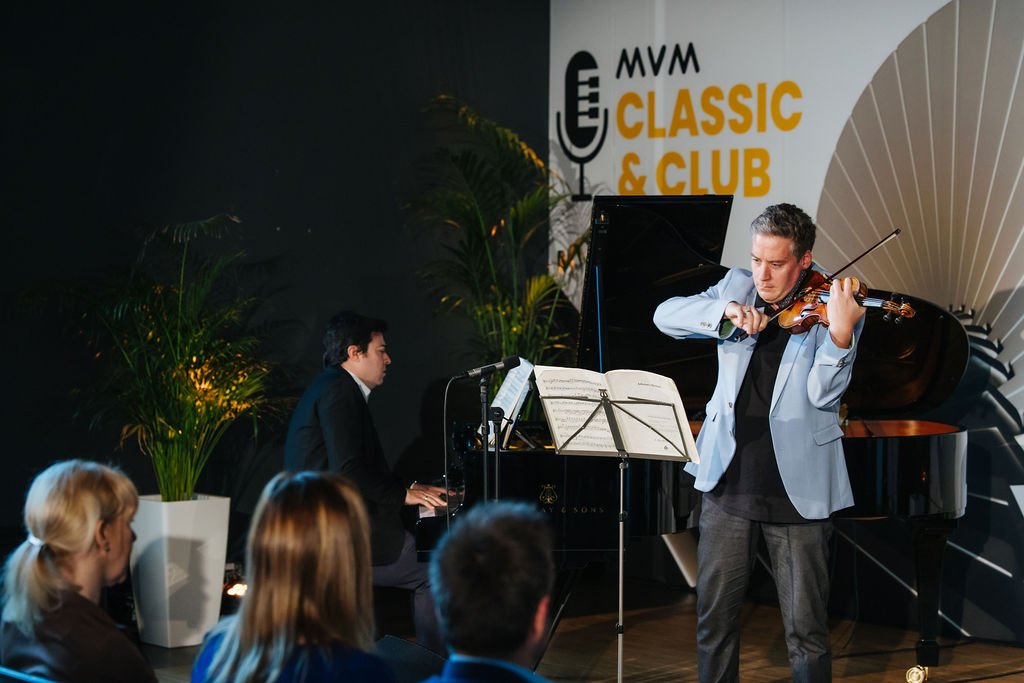 Balázs János és Baráti Kristóf produkciója az MVM Classic&Club koncertsorozat sajtótájékoztatóján - forrás: MVM Zrt.