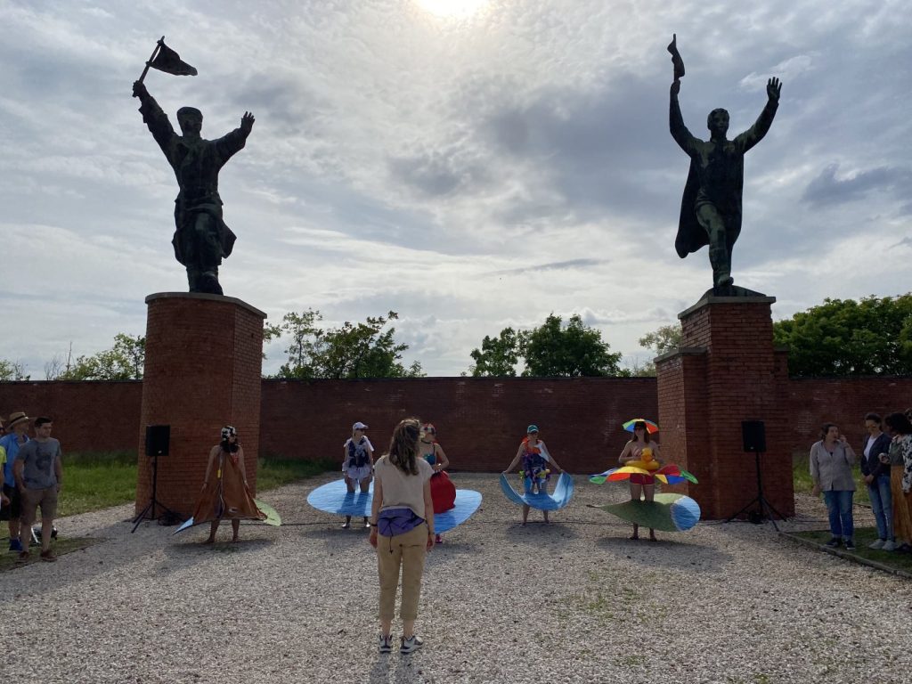 E-BLOC Memento Park - forrás: Soharóza