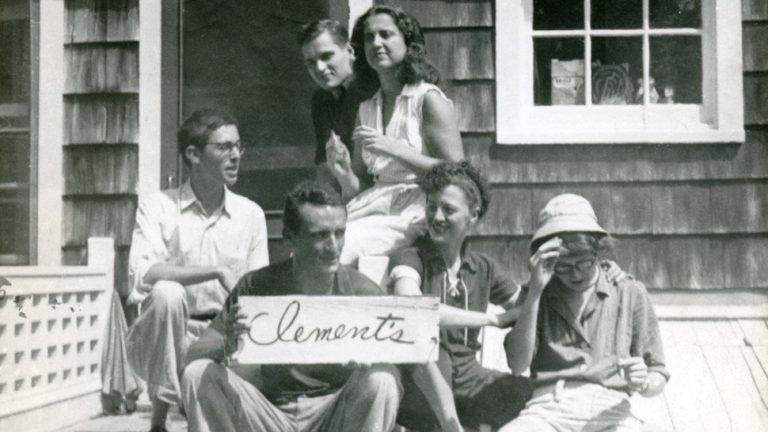 The poets and painters of the New York School, (from left to right) Kenneth Koch, Larry Rivers (holding plaque), John Ashbery, Jane Freilicher, Lelia Telberg, and Nell Blaine. Source: John Ashbery Estate/Flow Chart Foundation.