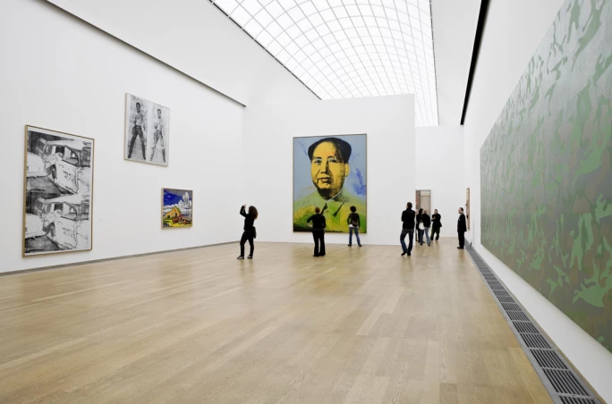 Andy Warhol Mao-portréja (még) a berlini Hamburger Bahnhofban – forrás: Sotheby’s