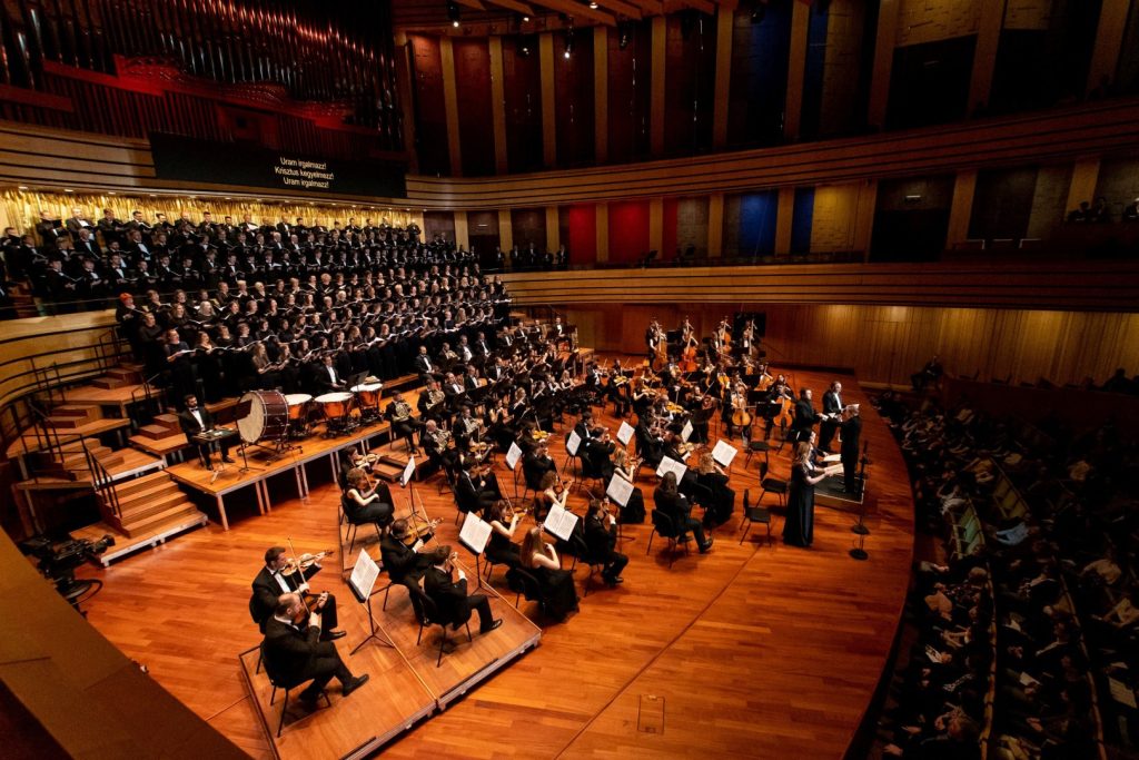 A Szent István Filharmonikusok a Müpában - forrás: Szent István Filharmonikusok