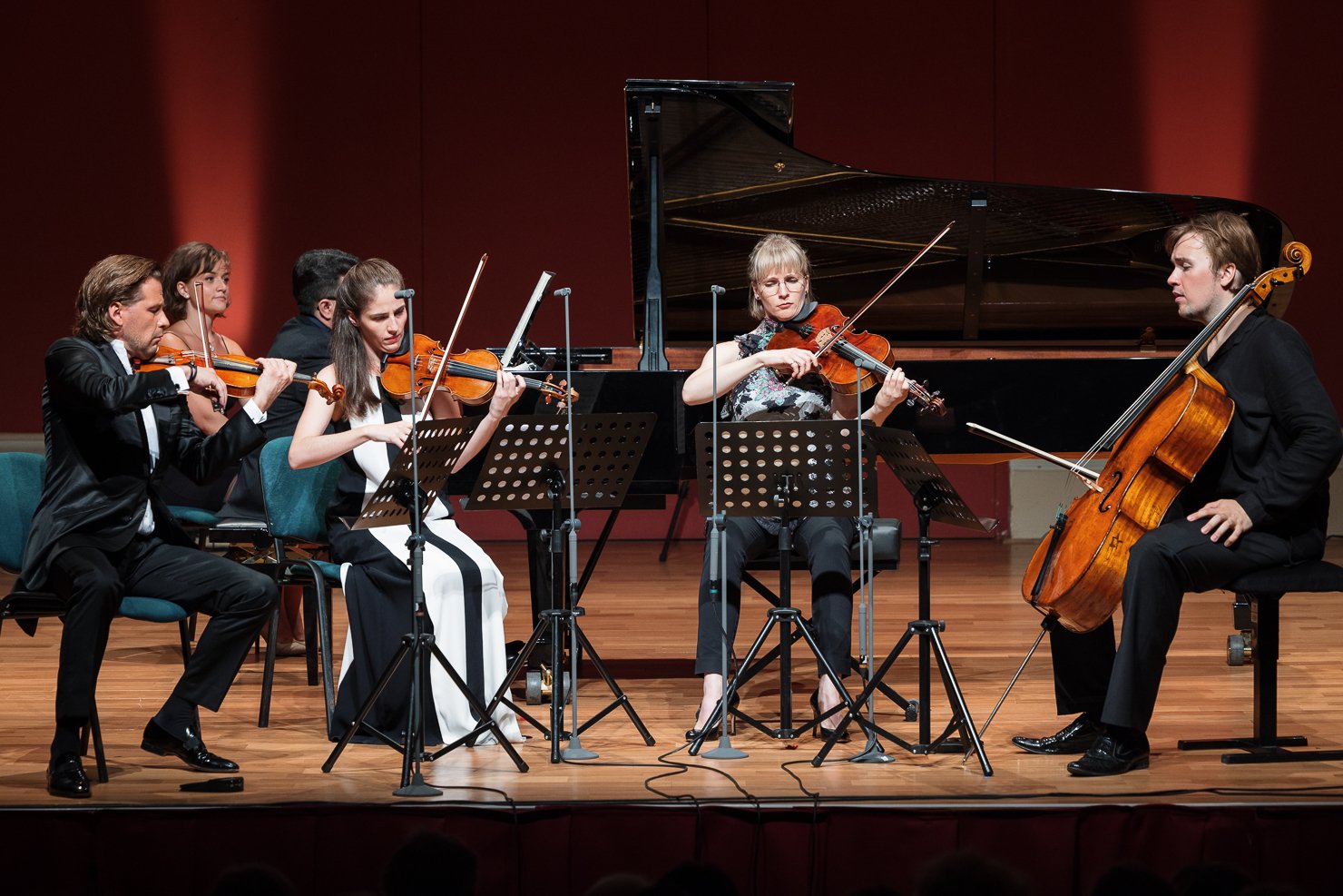 Farkas Gábor (zongora), Kirill Troussov (hegedű), Pusker Júlia (hegedű), Liisa Randalu (brácsa), Ivan Karizna (cselló) - fotó: Mohai Balázs