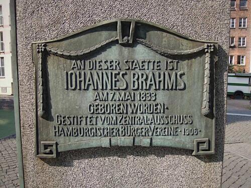 Brahms-emlékmű a szülőház helyén - forrás: ndr.de