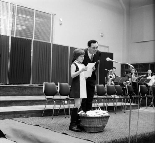 1966, Rátonyi Róbert színművész és kislánya Rátonyi Hajnalka - forrás: Fortepan, adományozó: Szalay Zoltán